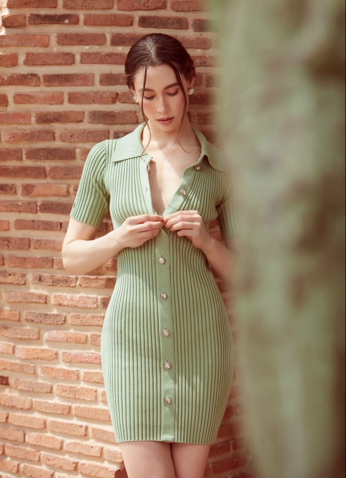 RIBBED KNIT SHORT-SLEEVE MINI SHIRT DRESS WITH DIAMANTÉ BUTTONS - GREEN